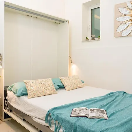 Unique 1 Bedroom In Hearth Of Old City Valetta Valletta Exterior photo